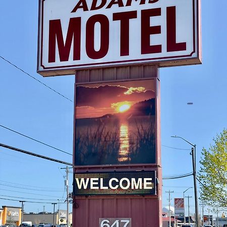 Adams Motel Су-Сент-Марі Екстер'єр фото